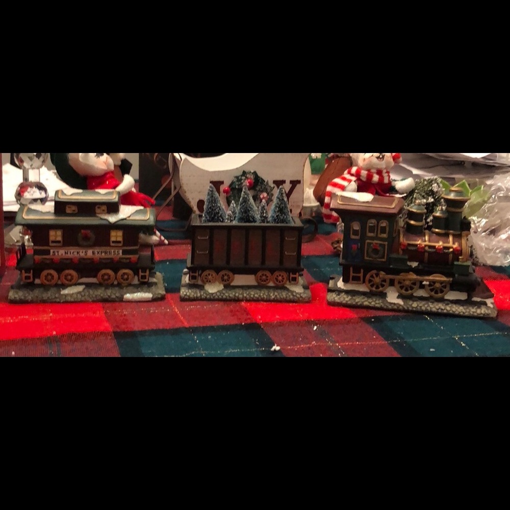 St. Nicholas Square 3-pc. Train Set